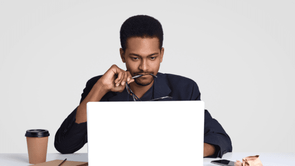 LinkedIn newsletter article "Make Your Work Experience an Exciting Read in Your CV / Résumé"